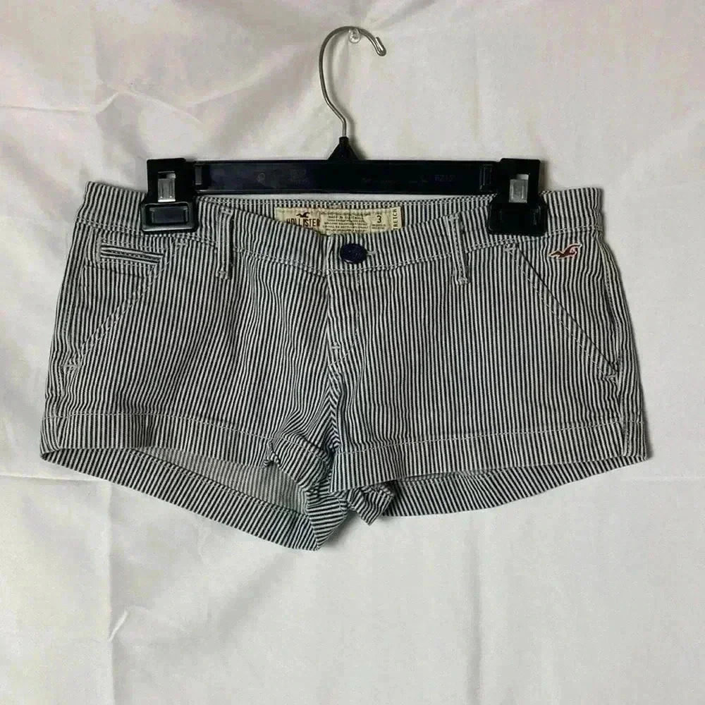 Hollister stripe shorts‎